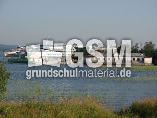 198 Kreuzfahrtschiffe im Onegasee.JPG